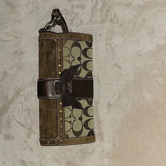 Vintage Coach Wristlets - Picture 3 of 6